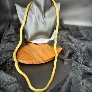 Vintage Elegant Gold Necklace